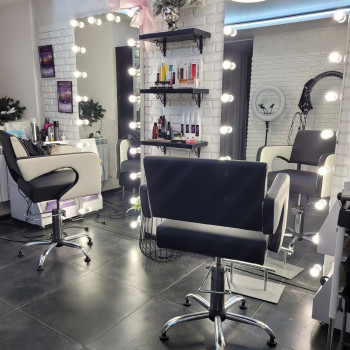 Студія краси чекає на тебе!