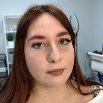 Ламінування брів
                    Бровіст Наталія Київ