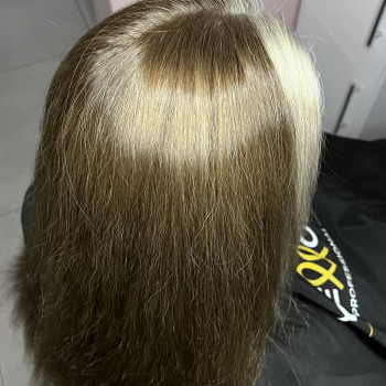 Фарбування корінь і рівномірно пофарбували довжину