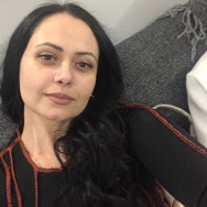 Мастер маникюра Олена Лось на Barb.ua