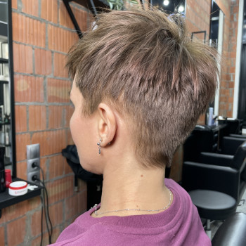 стрижка пикси, короткая женская стрижка, короткие женские стрижки