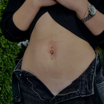 Пірсинг пупа