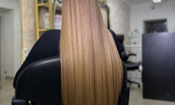 Выпрямление волос Парикмахер Алеся Винница