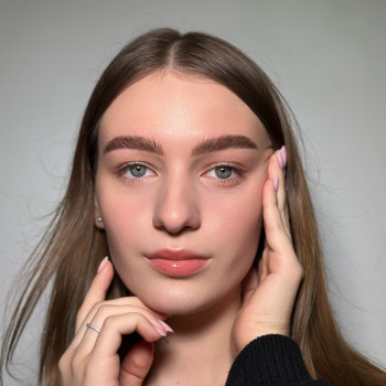 Ліза Яковчук, Вишневе Фото - 7