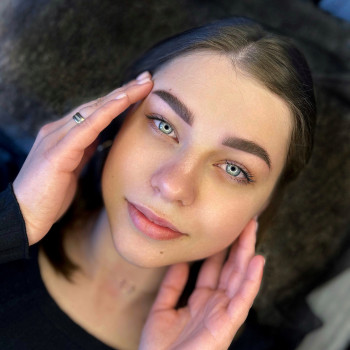 Перманент брів
                    Мастер перманентного макияжа Дана Винница