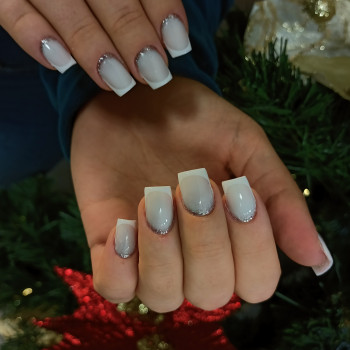 Новогодний маникюр молочный лунный, фото - Мастер маникюра Таїсія Дячек