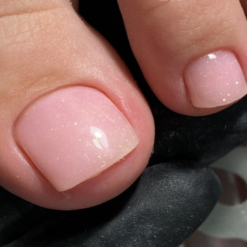 Педикюр
                    Мастер маникюра Ганна Днепр