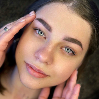 Перманентний макіяж брів