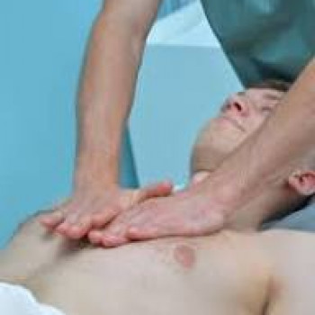 Масаж м'язів грудної клітини для пружності
                    Мануальный терапевт Олег Киев