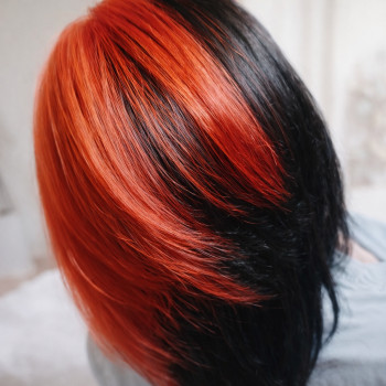 Спліт фарбування, з темного однотону