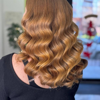 Стрижка жіноча
                    Салон красоты Fargo Киев