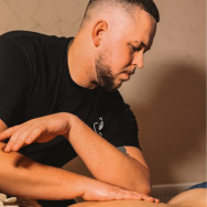 Массажист Роман Нежид на Barb.ua