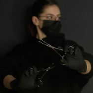 Мастер по пирсингу Оля Єрмоленко на Barb.ua