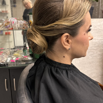 Зачіска
                    Перукар-універсал Наталья Одеса