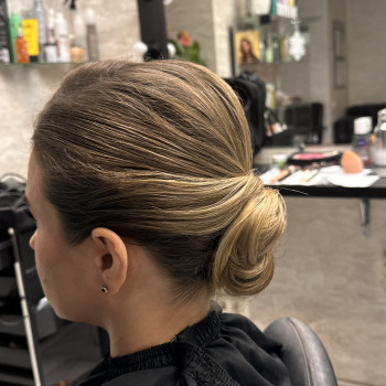 Зачіска
                    Перукар-універсал Наталья Одеса