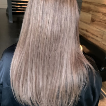 Тонирование волос
                    Парикмахер-колорист Рясна Кременчуг