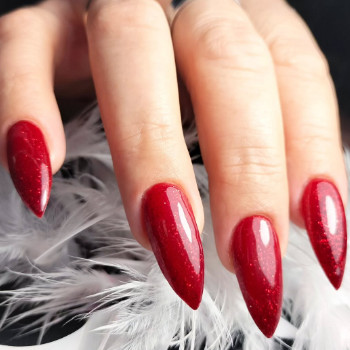Красный маникюр на острые ногти, фото - Мастер маникюра Елена Левченко
