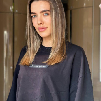 Стрижка жіноча
                    Салон красоты Martelle Львов