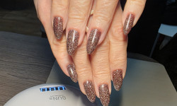 Манікюр Майстер манікюру  Львів