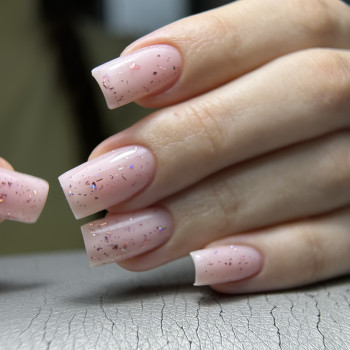 Манікюр з укріпленням
                    Майстер манікюру Катерина Київ