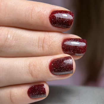 Манікюр з покриттям гель лак
                    Мастер маникюра Катерина Киев