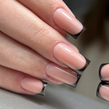 Нарощування
                    Мастер маникюра Катерина Киев