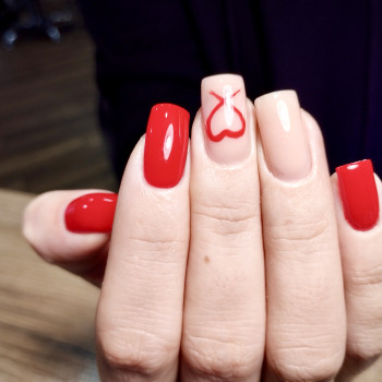 Нарощення та покриття нігтів із яскравим дизайном😍

Інші роботи та прайс можна знайти в моїй сторінці інстаграму:

https://www.instagram.com/lubov.nails_uzh?igsh=YWNqdmZ3azFyMG5l

📍Ужгород (вул. Героїв 128-ї бригади - Салон краси «Coco Chanel»)