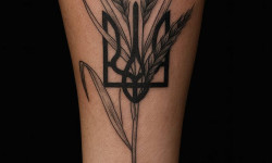 Тату Тату майстер Максим Миколаїв