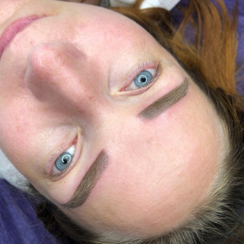 Перманентний макіяж брів
                    Майстер перманентного макіяжу Алиса Івано-Франківськ