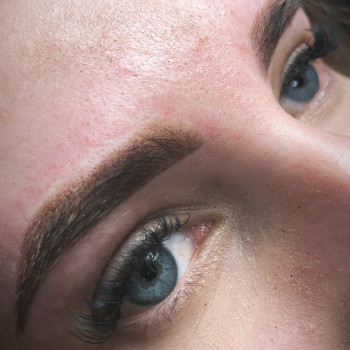 Перманентний макіяж брів
                    Майстер перманентного макіяжу Алиса Івано-Франківськ