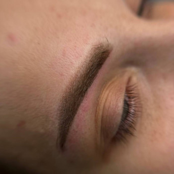 Перманентний макіяж брів
                    Майстер перманентного макіяжу Алиса Івано-Франківськ