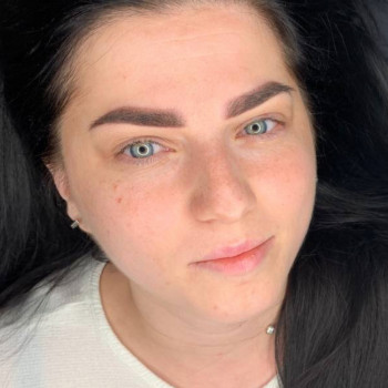 Перманентний макіяж брів
                    Майстер перманентного макіяжу Алиса Івано-Франківськ