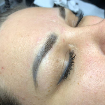 Перманентний макіяж брів
                    Майстер перманентного макіяжу Алиса Івано-Франківськ