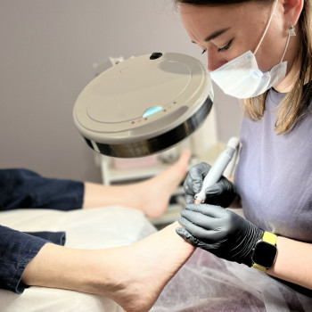 Фото з портфоліо фахівця Олена Шибанова (подолог, Черкаси)