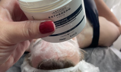 Атравматичне очищення Osmoclean + карбоксітерапія  Institut Esthederm, Франція Косметолог-эстетист Светлана Харьков