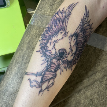 Тату Тату на нозі янгол з мечем, фото - Барбершоп Юність