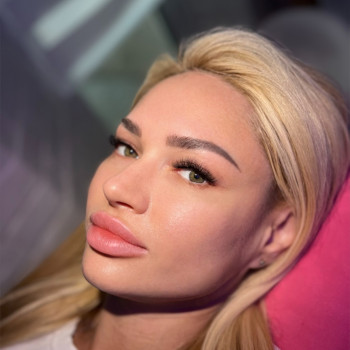 Нарощування вій 3Д