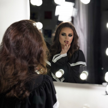 Профессиональный макияж / Вечерний и дневной макияж
                    Визажист Алёна Одесса