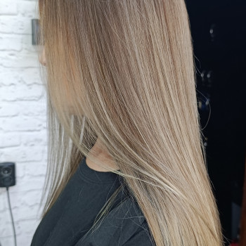 Тонування після техніки Airtouch і холодна реконструкція