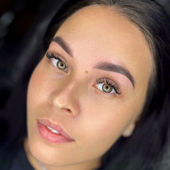 Пудрові брови
                    Мастер перманентного макияжа Дана Винница