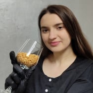 Майстер шугарингу Лілія Годуха на Barb.ua