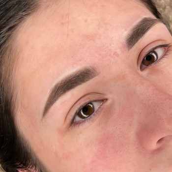 Перманентний макіяж брів