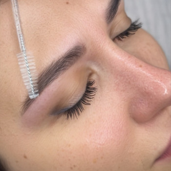 Загоєні брови Перманентний макіяж брів пудрова техніка 
  
   