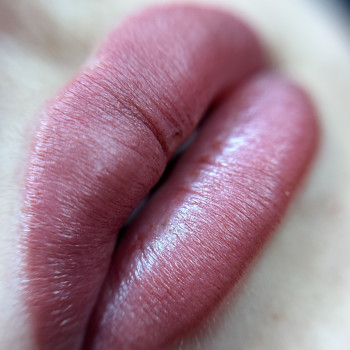 Перманент губ
                    Лешмейкер Нина Николаев