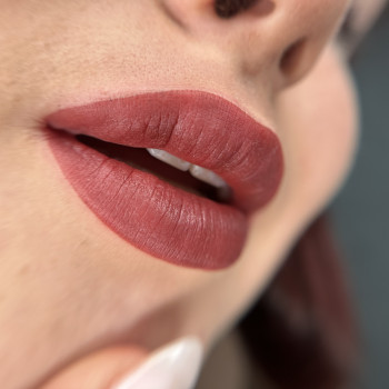 Перманент губ
                    Лешмейкер Нина Николаев