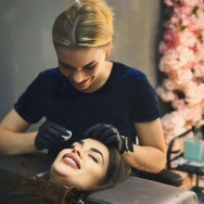 Майстер перманентного макіяжу  Харків,Зернова 53