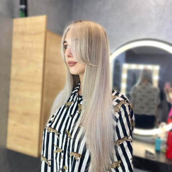 Наші красуні 😍
BLONDE🩷