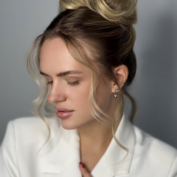 Свадебный образ
                    Парикмахер-визажист Кристина Одесса