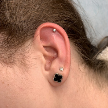 Хелікс - прокол хряща вуха