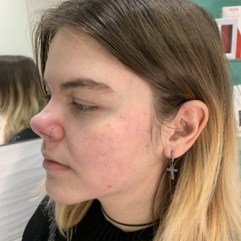 Пирсинг крыла носа, фото - мастер по пирсингу Татьяна Ананьева